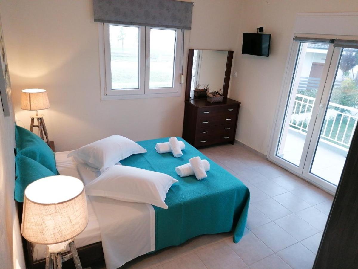 Magdalena Seaside Apartments ネア・ローダ エクステリア 写真
