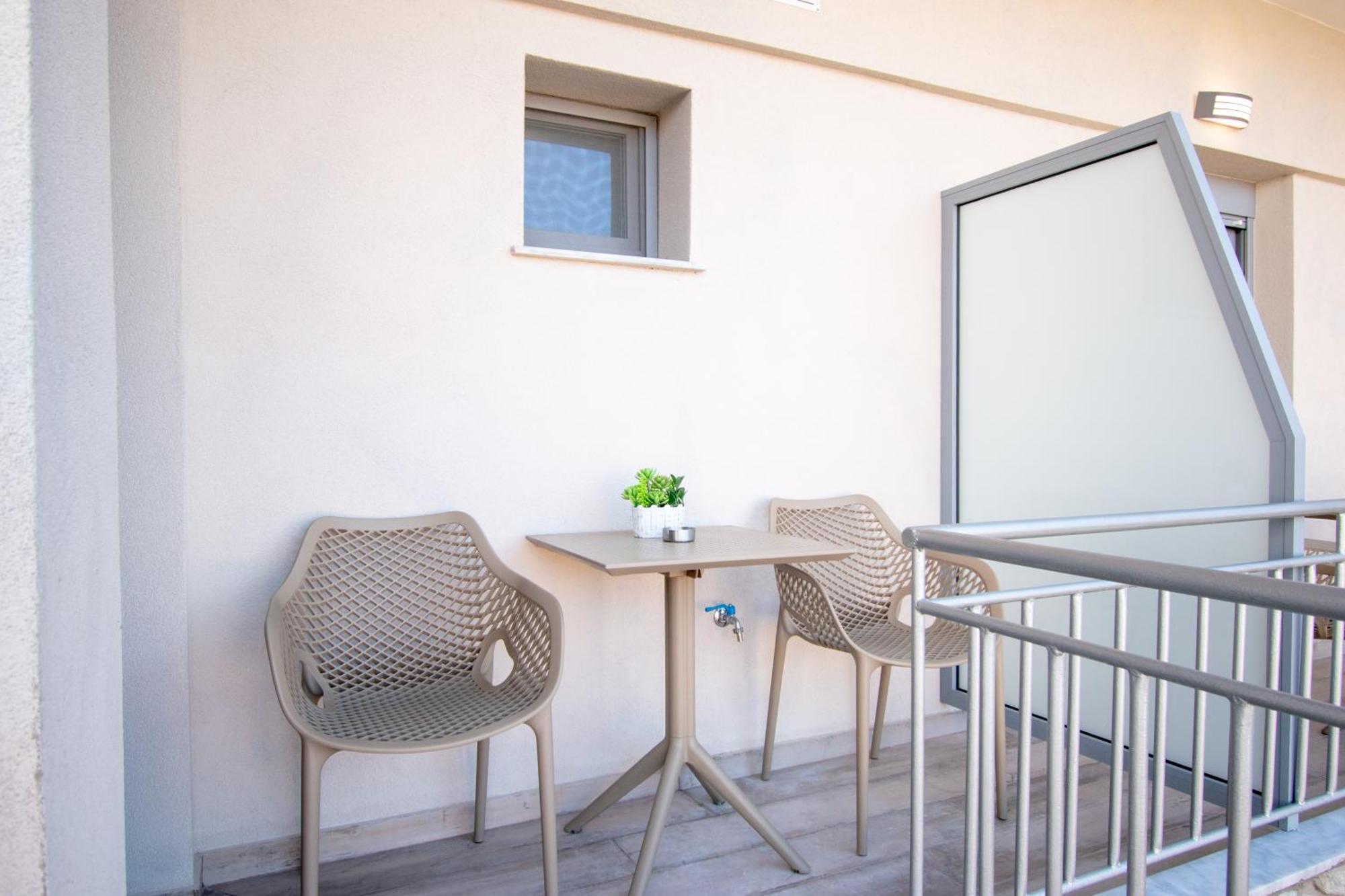 Magdalena Seaside Apartments ネア・ローダ エクステリア 写真