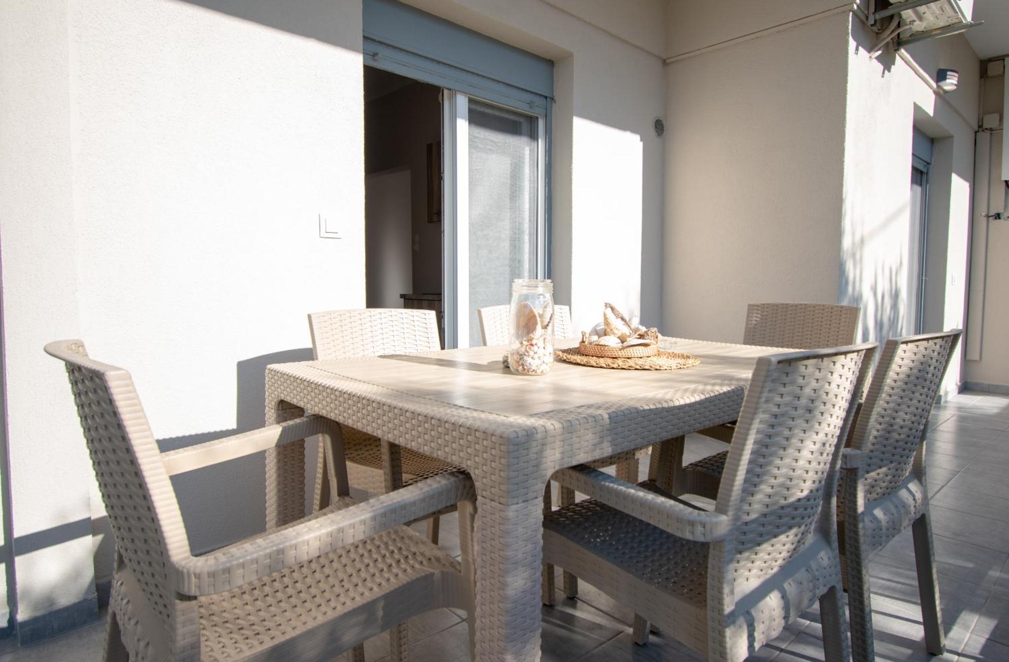 Magdalena Seaside Apartments ネア・ローダ エクステリア 写真